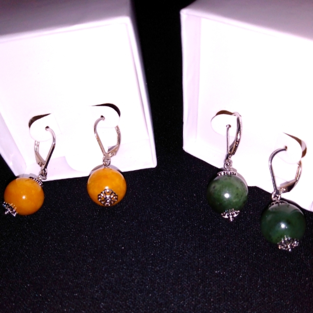 Classy Sterling silver Yellow drop & Green drop earrings.